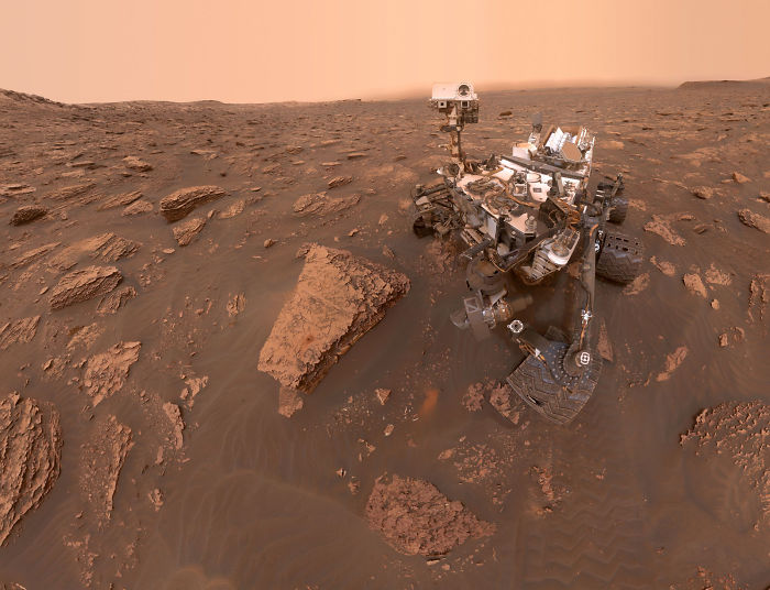 Curiosity's Dusty Selfie At Duluth